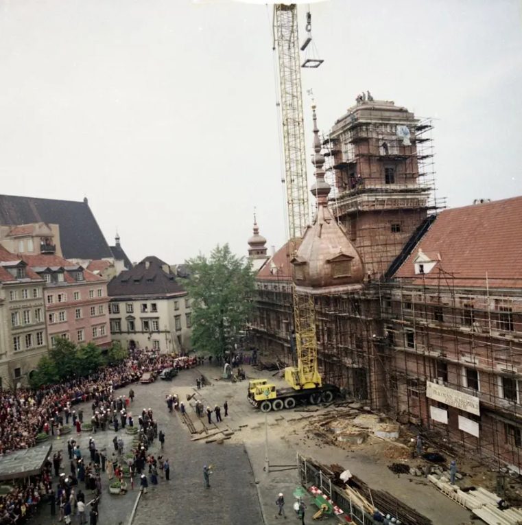 royal castle warsaw reconstruction 